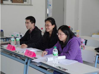 我要应聘华晨宝马的德语实习生,那边通知我去