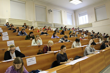 子学院举办2014年冬季新HSK汉语水平考试--大