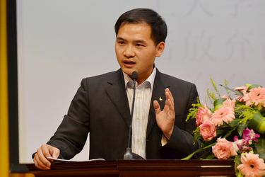 励志青春 追求卓越-大连市大学生创业就业典